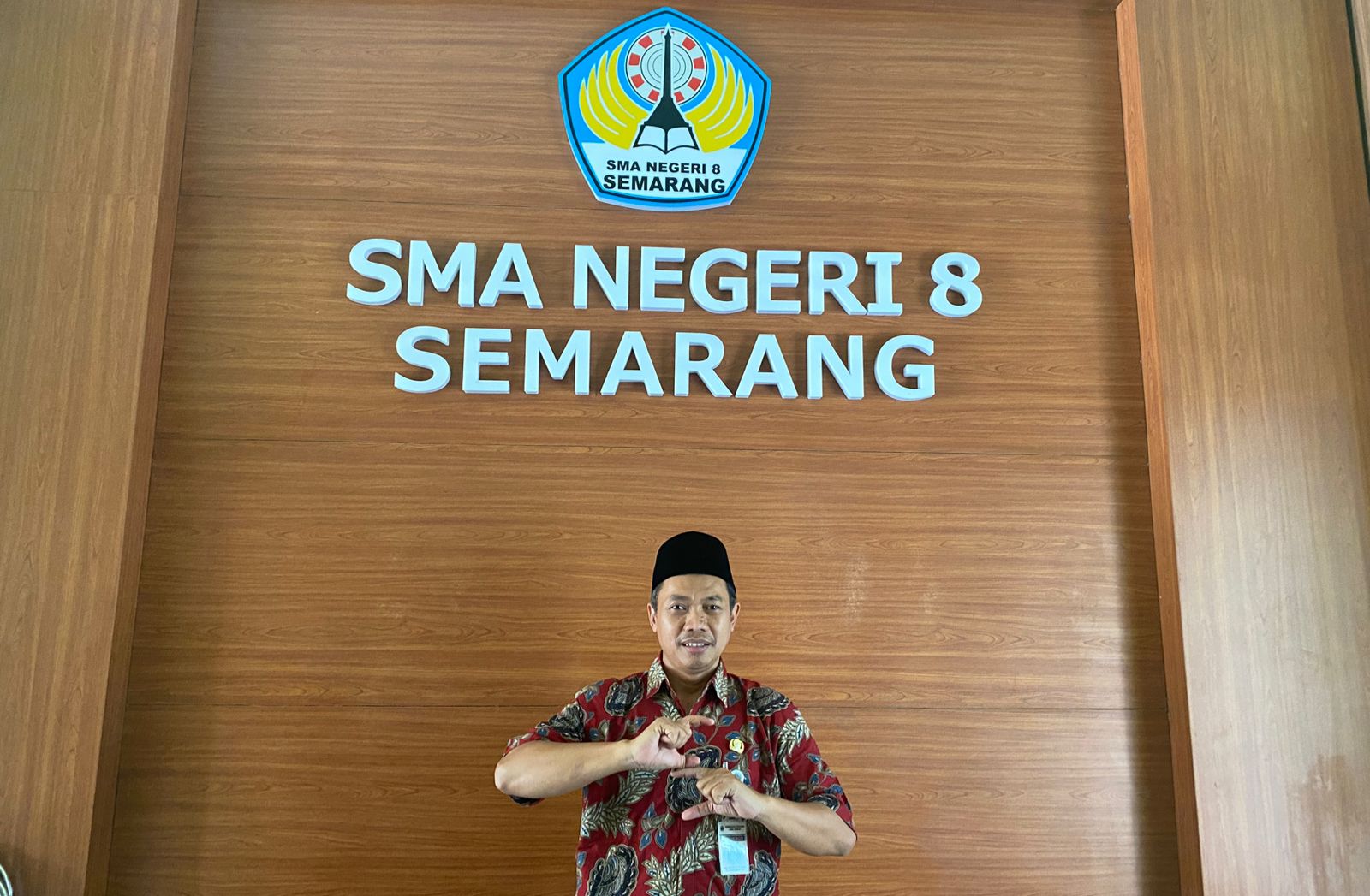 Kepala SMA Negeri 8 Semarang