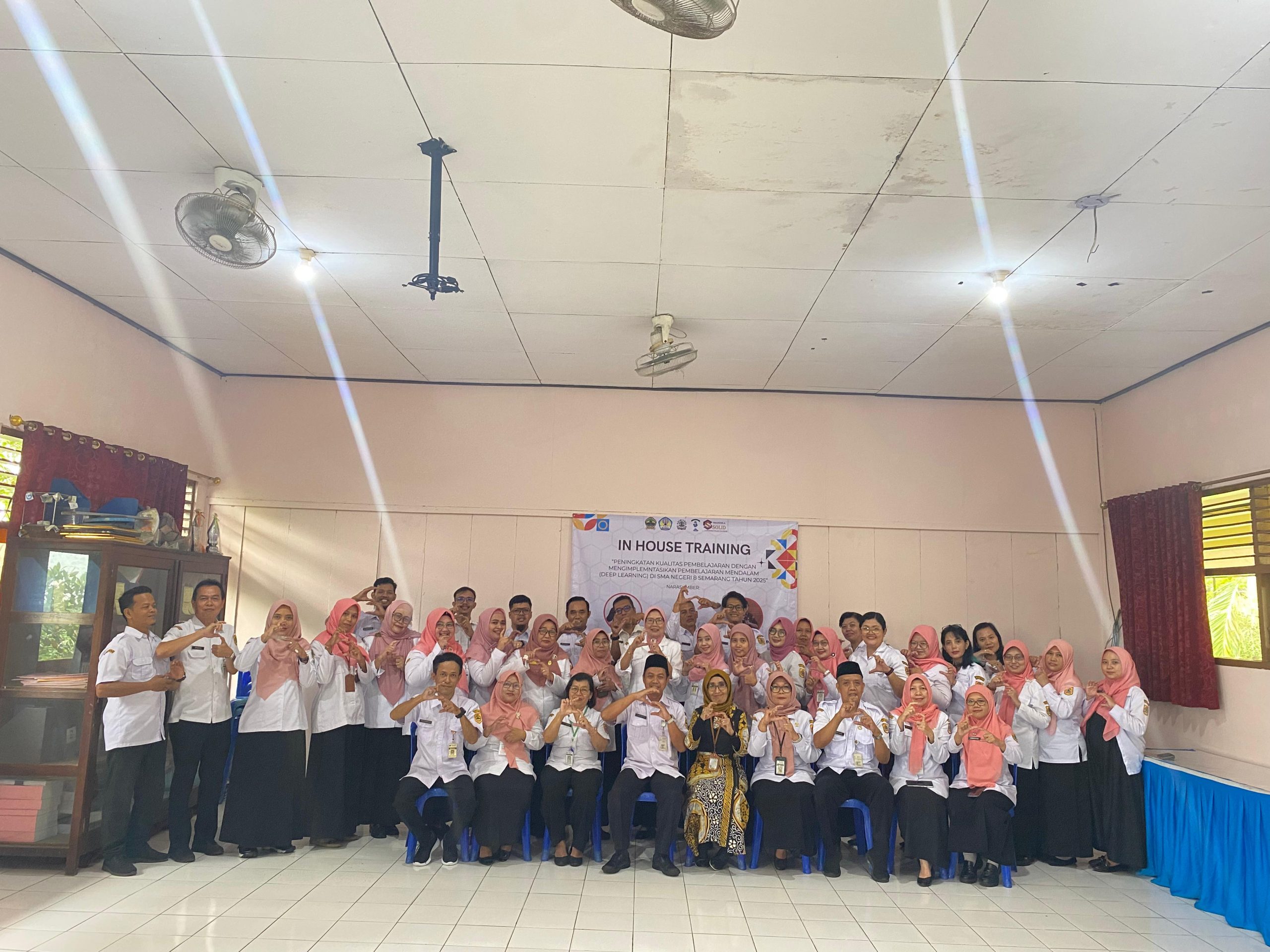 Luhur dalam Berbudi, Unggul dalam Prestasi